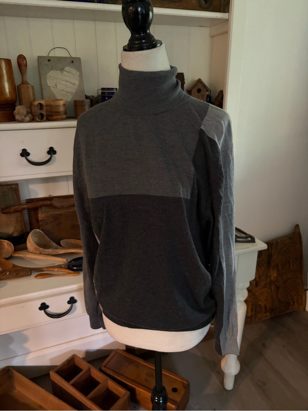 Raidy Boer Men's Two-Tone Gray Turtleneck Sweater